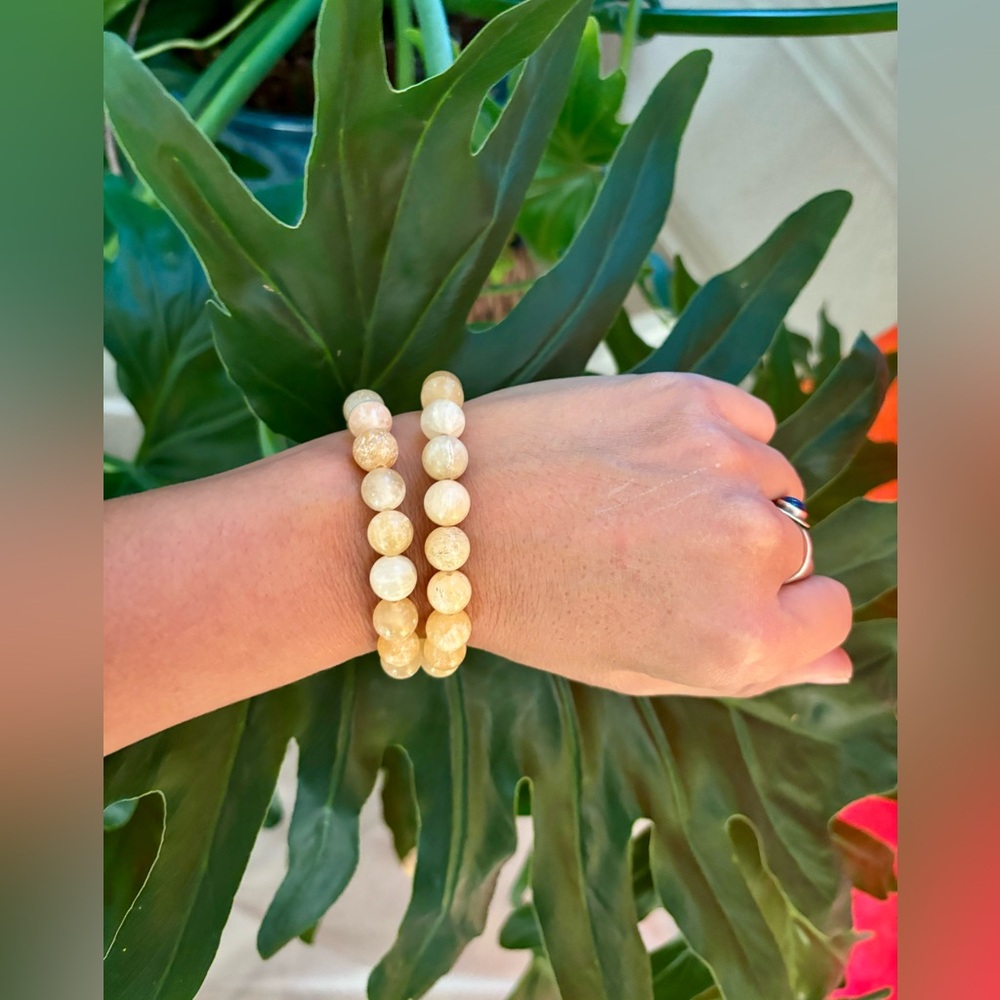 Calcite bracelet (one)